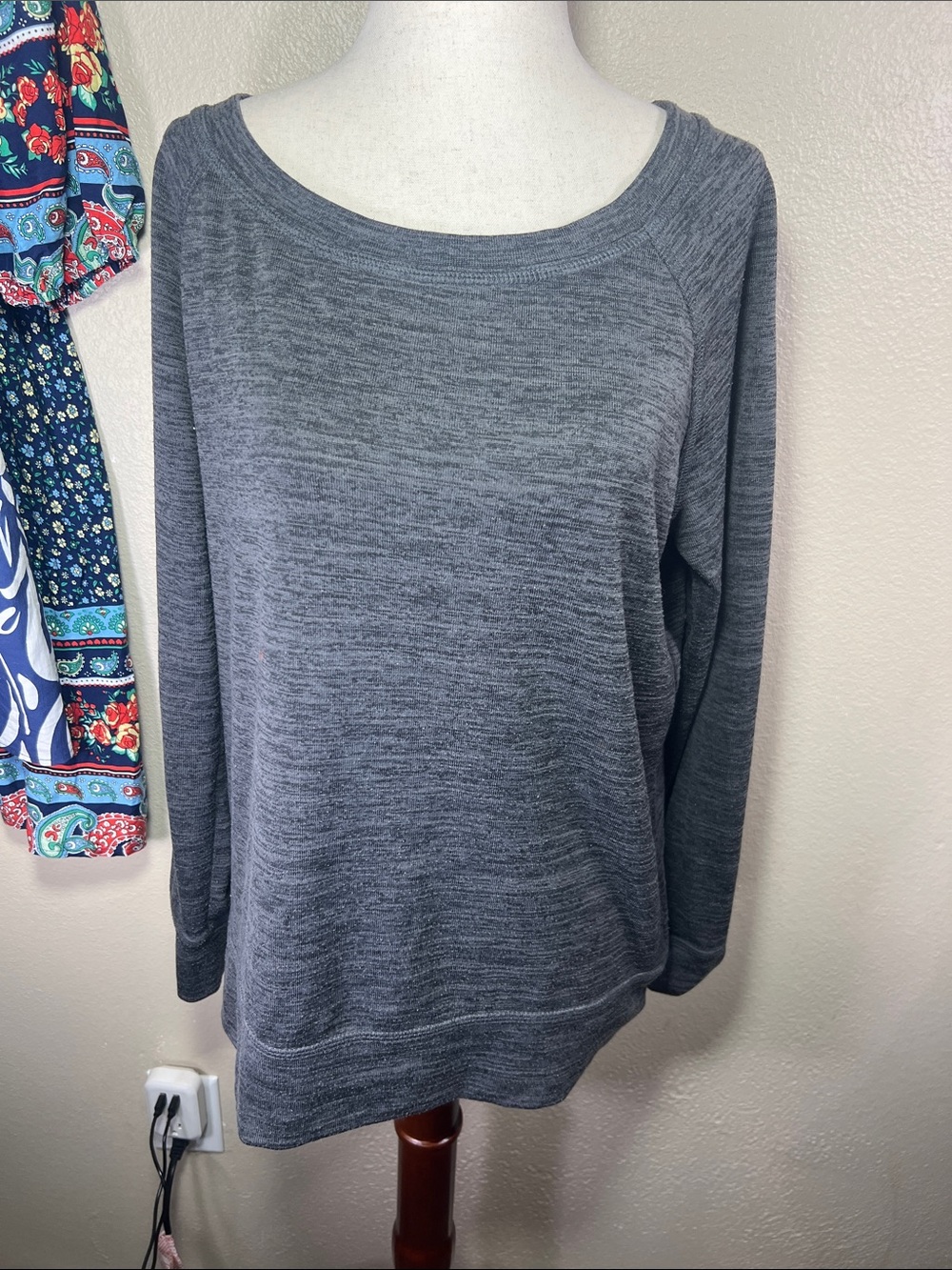bcg Heathered Dark Gray Long Sleeve Pullover